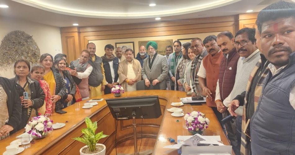   BIG NEWS : बीजेपी के नेताओं ने केंद्रीय मंत्री हरदीप पुरी से की मुलाकात, रायपुर स्मार्ट सिटी प्रोजेक्ट में व्याप्त भ्रष्टाचार के सम्बंध में सौंपा ज्ञापन 