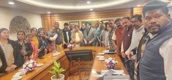   BIG NEWS : बीजेपी के नेताओं ने केंद्रीय मंत्री हरदीप पुरी से की मुलाकात, रायपुर स्मार्ट सिटी प्रोजेक्ट में व्याप्त भ्रष्टाचार के सम्बंध में सौंपा ज्ञापन 