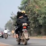 CG VIDEO : अब छत्तीसगढ़ में चलती बाइक पर कपल के रोमांस का वीडियो वायरल, लड़के की गोद में बैठकर लड़की ने किया Kiss