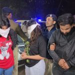 Video of Couple in Bike : दुर्ग जिले में चलती बाइक में रोमांस और अश्लीलता फैलाने वाले कपल गिरफ्तार, चोरी की निकली बाइक  