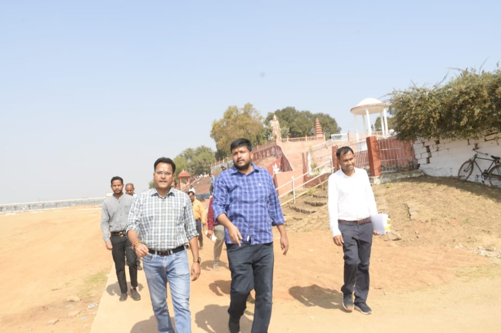 CG NEWS: Collector inspected Maghi Punni fair site in Rajim, gave necessary guidelines to officials regarding preparations