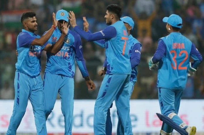 IND vs SL: Team India won the thrilling match, beat Sri Lanka by 2 runs, Mavi took 4 wickets