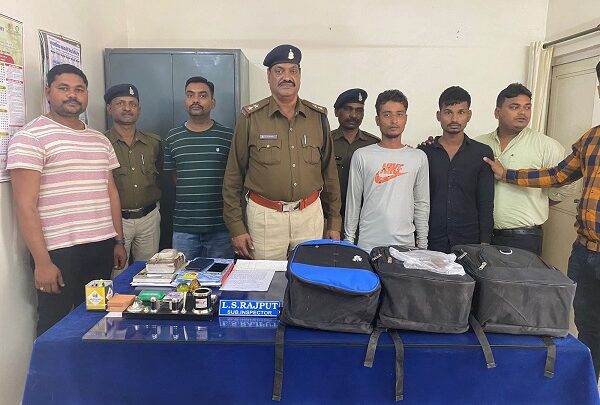 Raipur Crime: Police arrested two ganja smugglers with pistol, recovered ganja worth lakhs