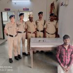 CRIME NEWS: RPF team arrested an accused with desi katta and 4 live cartridges