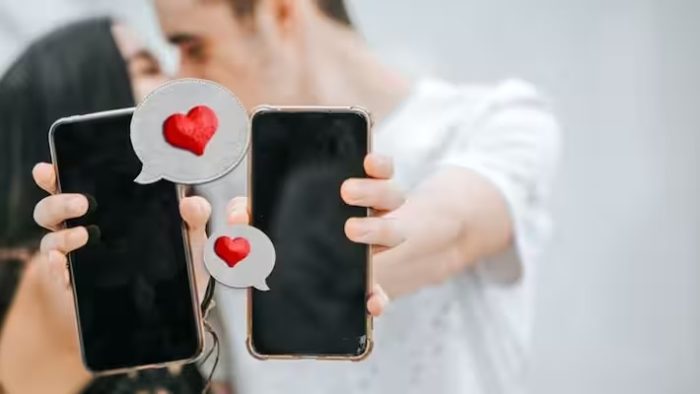 If you are looking for a partner on dating apps, then be careful, otherwise you may be a victim of fraud.