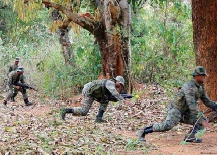 CG NEWS: Encounter between jawans and Naxalites, explosives and other materials recovered...