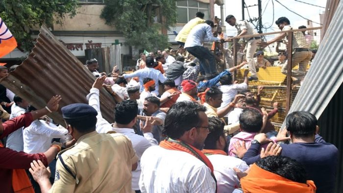 CG News: FIR lodged against 50 BJP workers for damaging government property