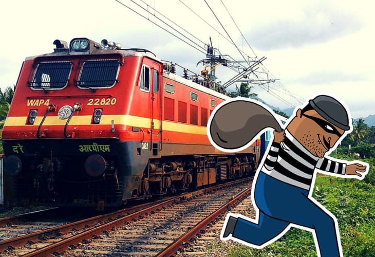 CG NEWS : चोरी की जांच कर लौट रही पुलिस की टीम को चोरों ने बनाया शिकार, चलती ट्रेन से टीआई का सर्विस रिवॉल्वर, 24 जिंदा कारतूस और बैग किया पार