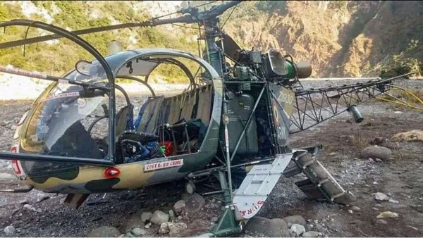 BIG NEWS : भारतीय सेना का चीता हेलीकॉप्टर दुर्घटनाग्रस्त, पायलटों की तलाश जारी 