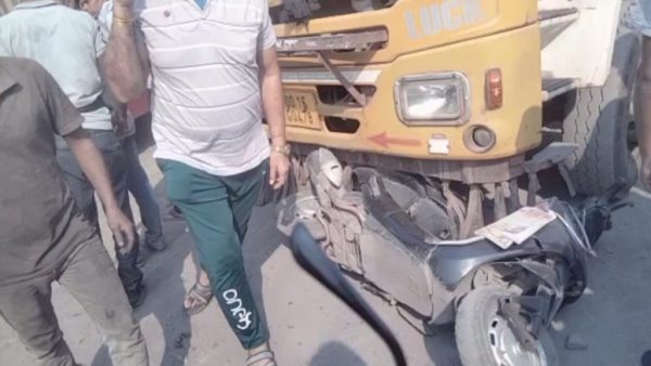 CG BREAKING NEWS : 12वी की परीक्षा देने जा रही छात्रा को ट्रक ने रौंदा, मौके पर हुई मौत 
