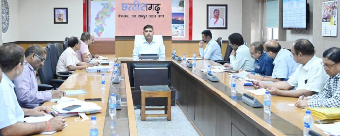 RAIPUR NEWS : Chief Secretary reviewed water allocation for group tap-water schemes of Jal-Jeevan Mission