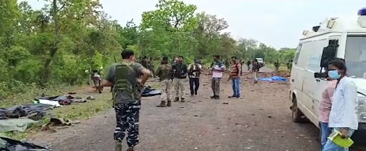 CG BIG BREAKING: Big Naxalite attack in Dantewada, watch EXCLUSIVE video of the blast...