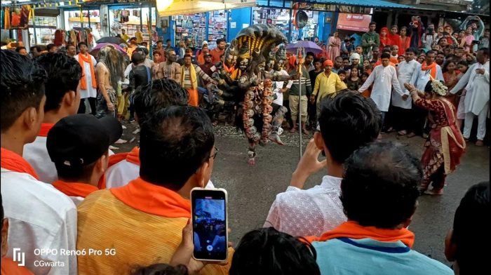 NARAYANPUR NEWS: Aghori and Hanuman's tableau taken out in the city on Hanuman Janmotsav became the center of attraction