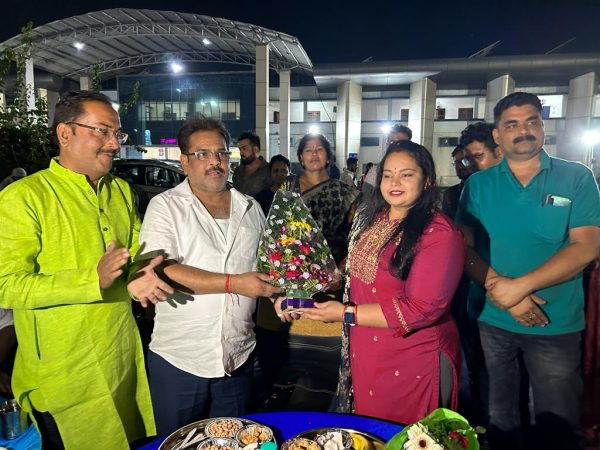 RAIPUR NEWS : रायपुर दौरे पर राष्ट्रवादी कांग्रेस पार्टी की राष्ट्रीय सचिव जानकी पांडेय, रेल्वे स्टेशन परिसर के सर्वधर्म संकट मोचन हनुमान मंदिर में हुआ भव्य स्वागत 