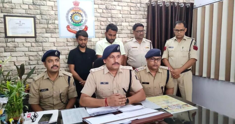 CG CRIME: 2 bookies arrested while operating online betting in IPL final match, cash including mobile seized
