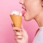 Ice Cream And Water : आइसक्रीम खाते ही आखिर क्यों लग जाती है जोरों की प्यास ? जानिये कितने देर बाद पानी पीना सही 