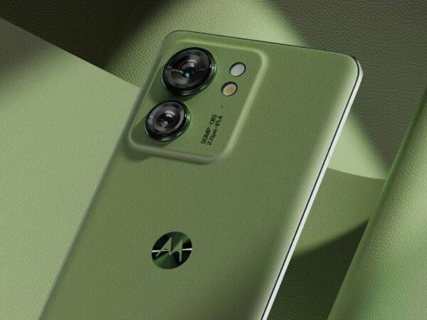  World's Thinnest Phone : Motorola ने लांच किया दुनिया को सबसे पतला 5G स्मार्टफोन, वायरलेस चार्जिंग के साथ कीमत भी कम