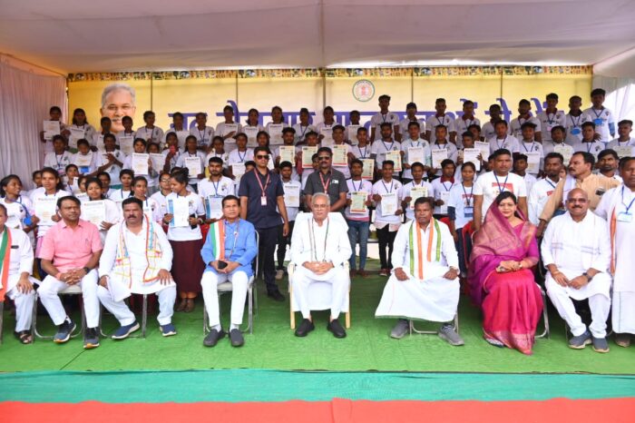 CG NEWS: Chief Minister distributed appointment letters to 515 youths of Kondagaon district, appreciated the initiative to connect youths with employment