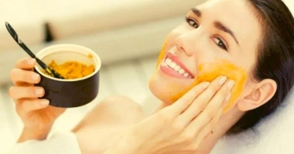  Skin Care Tips : ऐसे करें दही से चेहरे को डी-टैन, मिलेंगे गजब के निखार....