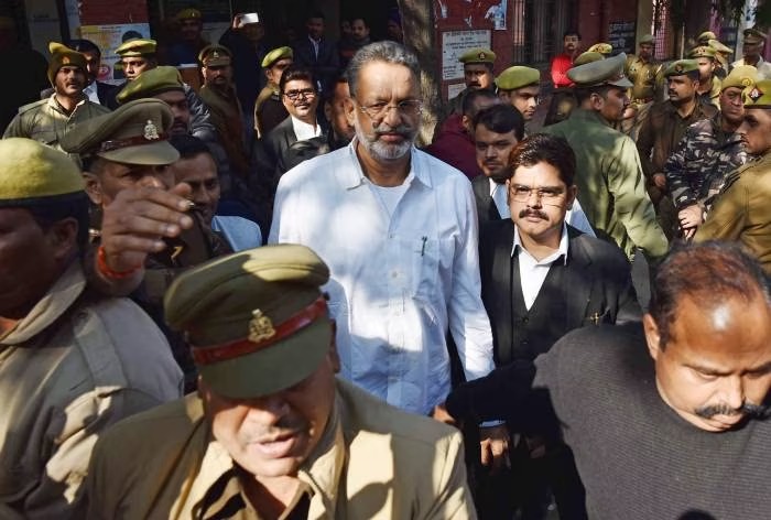 BREAKING NEWS : पूर्व विधायक बाहुबली मुख्तार अंसारी को उम्रकैद की सजा, 32 साल बाद अवधेश राय को मिला न्याय
