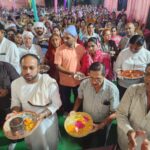 RAIPUR NEWS : श्री सद्गुरु स्वामी टेऊँराम जी महाराज के 137 वे जन्मोत्सव पर निकाली गई श्री टेऊँराम संक्रितन यात्रा, 225 ब्राह्मणों को कराया गया भोजन 