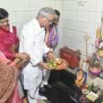 CG NEWS : सावन सोमवार के अवसर पर मुख्यमंत्री भूपेश बघेल ने शिव मंदिर में की पूजा-अर्चना, प्रदेशवासियों की सुख-समृद्धि की कामना की
