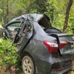 CG BREAKING : अनियंत्रित होकर पेड़ से टकराई कार, दो लोगों की मौत