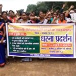 Raigarh News : स्वच्छता दीदी कर्मचारी संघ का 4 दिवसीय धरना प्रदर्शन; साप्ताहिक अवकाश और पीएफ दिए जाने की मांग की 