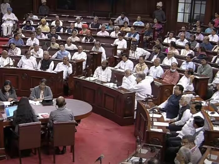 Delhi Service Bill: भाजपा सरकार की बड़ी कामयाबी; राज्यसभा में बिल पास, सरकार के पक्ष में 131 तो विरोध में 102 वोट पड़े