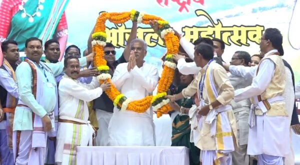 Rashtriya Bhojli mahotsav : राष्ट्रीय भोजली महोत्सव में शामिल हुए मुख्यमंत्री बघेल, बोले - जब हमारी संस्कृति बचेगी, तभी हम बचेंगे