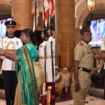 Independence Day 2023 : राष्ट्रपति मुर्मू ने सशस्त्र बलों और केंद्रीय सशस्त्र पुलिस बलों को 76 वीरता पुरस्कारों को दी मंजूरी, देखें लिस्ट..