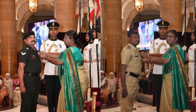 Independence Day 2023 : राष्ट्रपति मुर्मू ने सशस्त्र बलों और केंद्रीय सशस्त्र पुलिस बलों को 76 वीरता पुरस्कारों को दी मंजूरी, देखें लिस्ट..