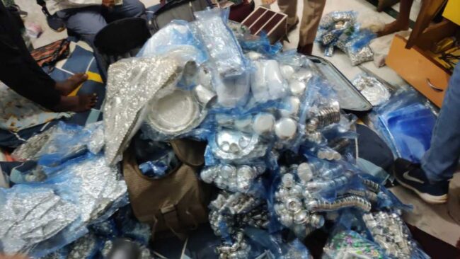 CG CRIME : 90 लाख की चांदी के साथ 4 आरोपी को पुलिस ने धरदबोचा, 127 किलो सिल्वर का सामान बरामद 