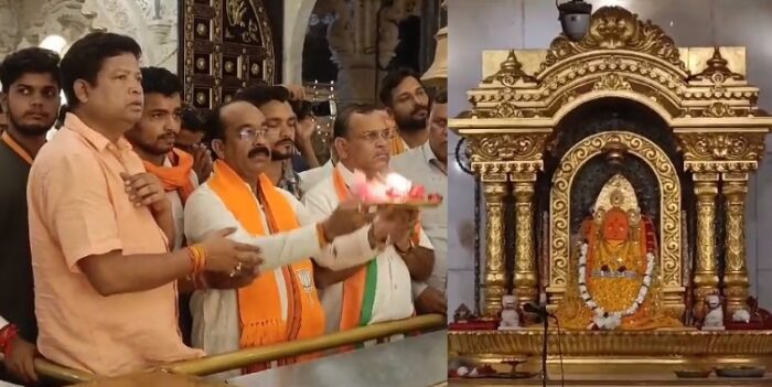 CG NEWS : भाजपा परिवर्तन यात्रा पहुंची धर्म नगरी डोंगरगढ़, अरुण साव ने विश्व प्रसिद्ध मां बम्लेश्वरी देवी की पूजा अर्चना कर लिया आशीर्वाद