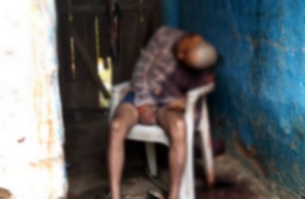 CG Crime News : कुर्सी पर बैठी खून से लथपथ मिली युवक की लाश, पुलिस कर रही हत्यारे की तलाश