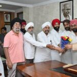 CG NEWS : मुख्यमंत्री बघेल से सिक्ख समाज के प्रतिनिधिमंडल ने की सौजन्य मुलाकात, प्रदेश स्तरीय सिक्ख सम्मेलन में शामिल होने दिया आमंत्रण