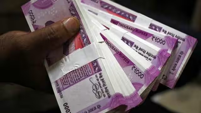BIG BREAKING : 2 हजार रुपये के नोट बदलने की बढ़ी तारीख, जानें कब तक का मिला समय और क्या है प्रक्रिया?
