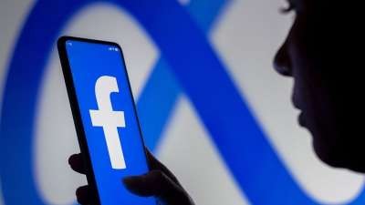 Facebook New Feature: फेसबुक में आया कमाल का फीचर, अब एक अकाउंट बनेगी 4 प्रोफाइल