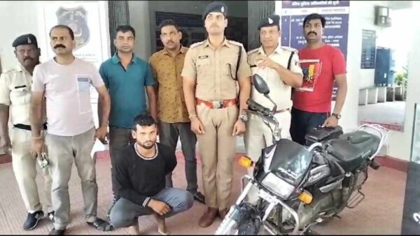 CG CRIME NEWS : मानसिक रूप से कमजोर युवती से जादूगर ने किया दुष्कर्म, आरोपी गिरफ्तार