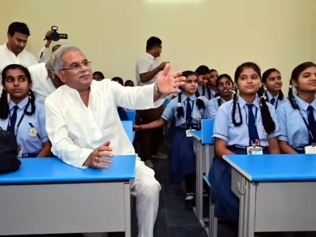 CG BIG NEWS : CM भूपेश ने छात्रों को दी बड़ी सौगात, 12 वीं के स्टूडेंट्स को दी जाएगी जेईई व नीट की नि:शुल्क कोचिंग