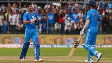 IND vs AUS 2nd ODI Live: टीम इंडिया ने ऑस्ट्रेलिया को दिया 400 का विशाल लक्ष्य, गिल-अय्यर ने जमाया शतक, सूर्या ने की ताबड़तोड़ बल्लेबाजी 