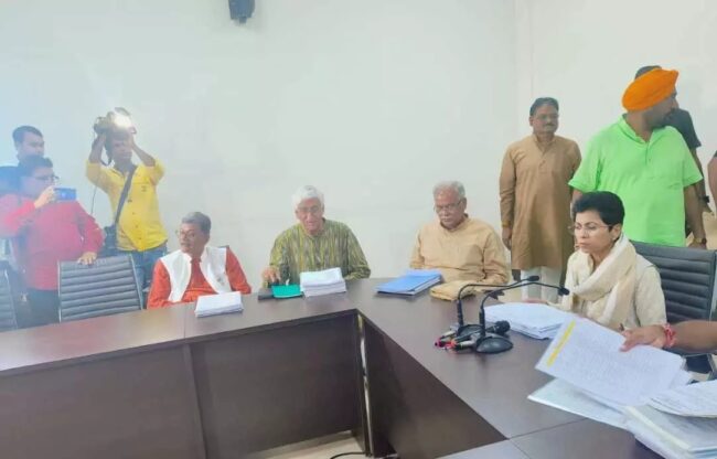 CG BREAKING : प्रदेश चुनाव समिति की बैठक खत्म, कुमारी सैलजा ने कहा – CEC की मुहर के बाद जारी होगी प्रत्याशियों की लिस्ट