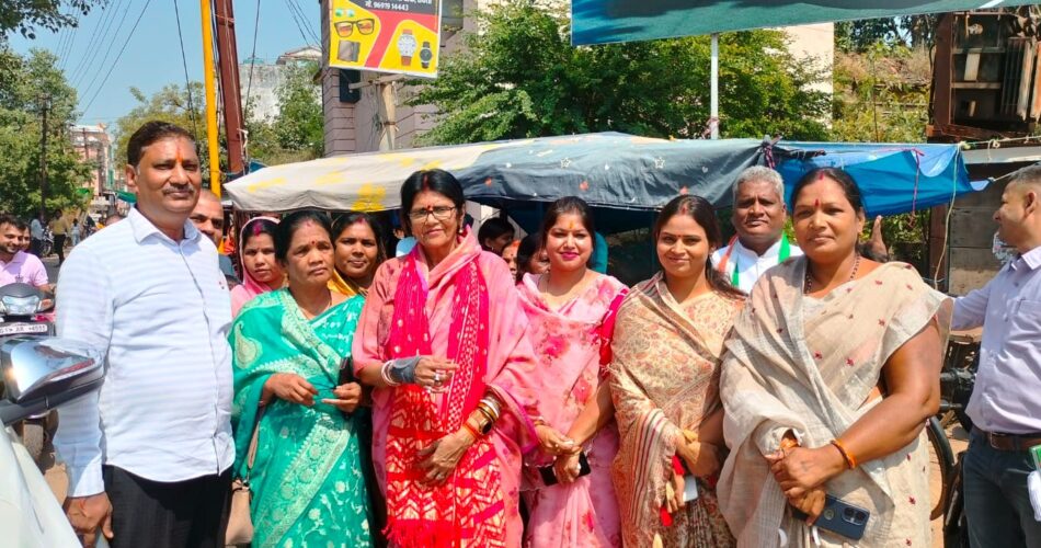 CG NEWS : सांसद ज्योत्सना महंत ने संभाली चरणदास महंत की चुनावी कमान, गांवों में जनसंपर्क शुरू 