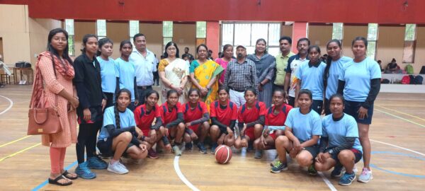  RAIPUR NEWS : रायपुर सेक्टर अंतर महाविद्यालयीन बास्केटबॉल प्रतियोगिता में शास दु. ब. महिला महाविद्यालय ने मारी बाजी  