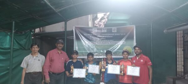 SPORT NEWS : ऑल इंडिया टेनिस टूर्नामेंट में छग के खिलाड़ी एकलव्य सिंह ने महाराष्ट्र के आदित्य के साथ मिलकर जीता अंडर 12 युगल का खिताब, महासचिव होरा ने दी बधाई 
