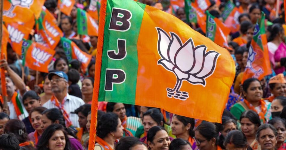 MP Assembly Elections 2023 : BJP को बड़ा झटका, प्रत्याशियों की लिस्ट जारी होते ही विरोध शुरू, वरिष्ठ नेता ने निर्दलीय चुनाव लड़ने के दिए संकेत 