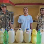 CG CRIME : अवैध नशे के खिलाफ पुलिस की कार्रवाई; 52 लीटर देशी महुआ शराब के साथ दो आरोपी गिरफ्तार