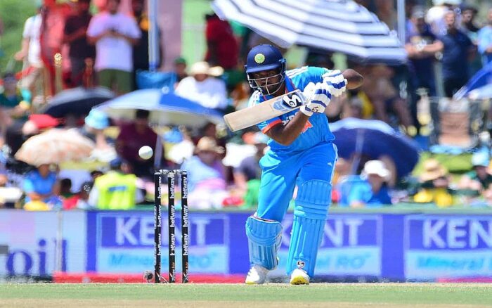 IND vs SA 3rd ODI : संजू सैमसन ने जड़ा शतक, भारत ने दक्षिण अफ्रीका को दिया 297 रनों का लक्ष्य