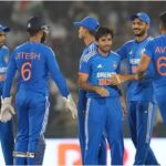 IND vs AUS Live : टीम इंडिया ने ऑस्ट्रेलिया को दिया चौथा झटका, अक्षर पटेल के नाम तीन सफलता