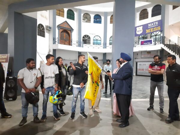 India Bike Week 2023: छग टेनिस संघ के महासचिव होरा ने झंडी दिखाकर बाइकर्स टीम TRIPLOID को किया रवाना, ’इंडिया बाइक वीक’ में होंगे शामिल  